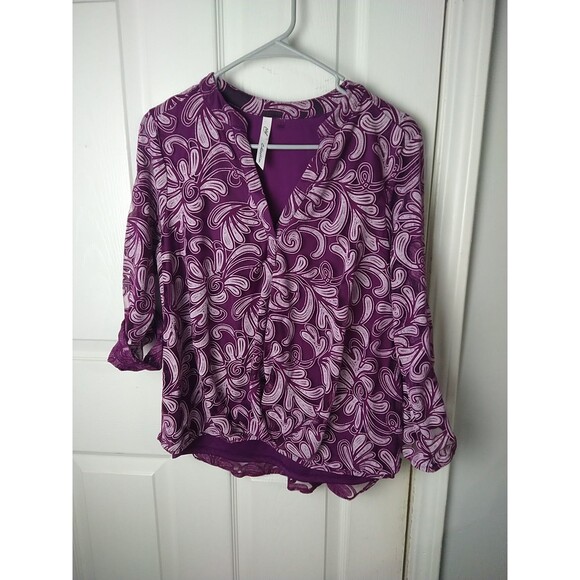 NY Collection Woman L Sheer Tank Lined Roll Tab Sleeve Blouse V Neck - Picture 1 of 10